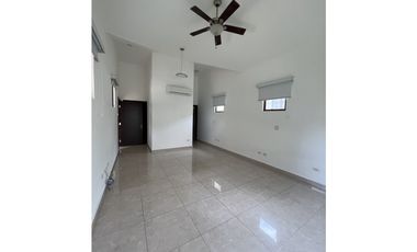 Venta de Casa en Senderos de Cruces – Clayton – SP