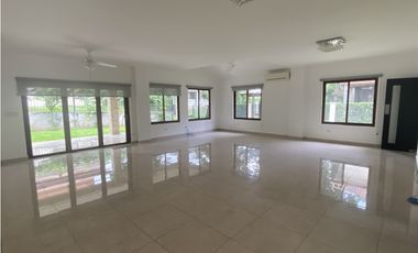 Venta de Casa en Senderos de Cruces – Clayton – SP
