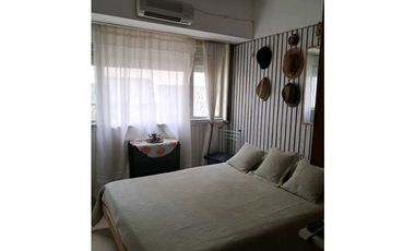 VENTA departamento ambiente y medio zona centro / Plaza Colon