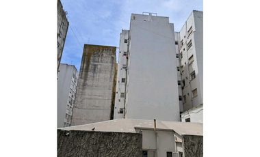 VENTA departamento ambiente y medio zona centro / Plaza Colon