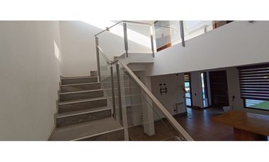 Casa en Venta La Yaya Quincho, Piscina y Vista Montaña
