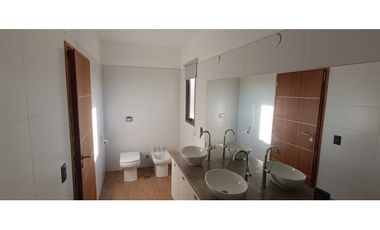Casa en Venta La Yaya Quincho, Piscina y Vista Montaña