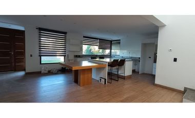 Casa en Venta La Yaya Quincho, Piscina y Vista Montaña