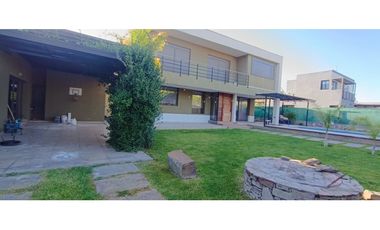Casa en Venta La Yaya Quincho, Piscina y Vista Montaña