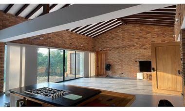 Casa campestre en condominio para la venta en Cerritos, Pereira!!!