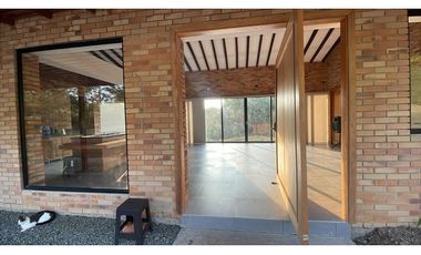 Casa campestre en condominio para la venta en Cerritos, Pereira!!!