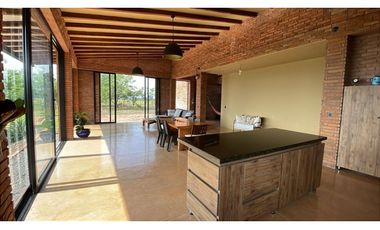 Casa campestre en condominio para la venta en Cerritos, Pereira!!!