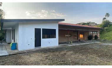 Casa campestre en condominio para la venta en Cerritos, Pereira!!!