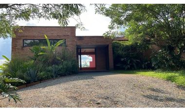 Casa campestre en condominio para la venta en Cerritos, Pereira!!!