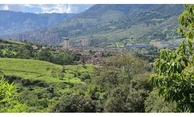 VENDO CASA LOTE EN COPACABANA ANTIOQUIA
