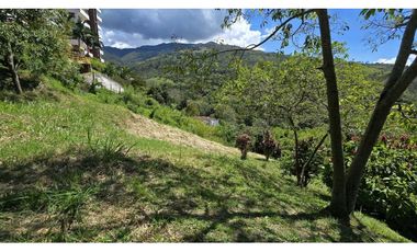 VENDO CASA LOTE EN COPACABANA ANTIOQUIA