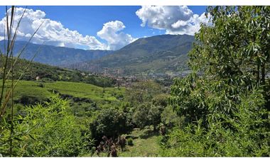 VENDO CASA LOTE EN COPACABANA ANTIOQUIA