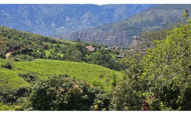 VENDO CASA LOTE EN COPACABANA ANTIOQUIA