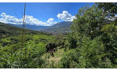 VENDO CASA LOTE EN COPACABANA ANTIOQUIA