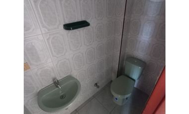 CASA EN VENTA PALMIRA CON LOCAL COMERCIAL 3 PISOS Y TERRAZA  TRINIDAD