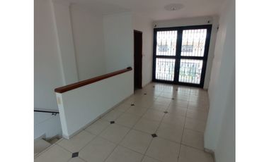 CASA EN VENTA PALMIRA CON LOCAL COMERCIAL 3 PISOS Y TERRAZA  TRINIDAD