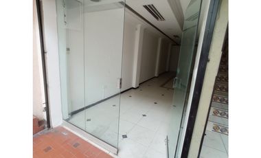 CASA EN VENTA PALMIRA CON LOCAL COMERCIAL 3 PISOS Y TERRAZA  TRINIDAD