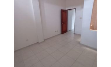 CASA EN VENTA PALMIRA CON LOCAL COMERCIAL 3 PISOS Y TERRAZA  TRINIDAD