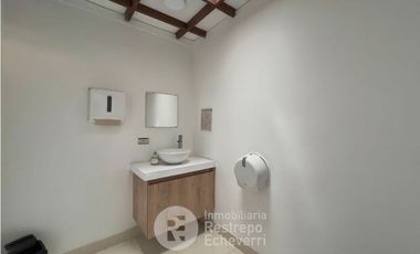 Casa comercial esquinera en Arriendo, La Arboleda, Manizales