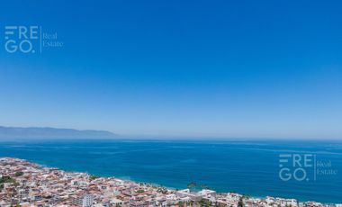 Penthouse en venta en Puerto Vallarta, con vista al mar.