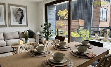 Casa en Arriendo en Nueva, en condominio cerrado con seguridad y área común, a pasos centro, colegios y comercio