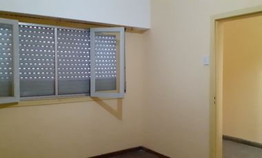 Casa en alquiler en Lanus Este