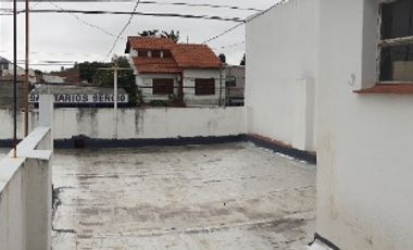 Casa en alquiler en Lanus Este
