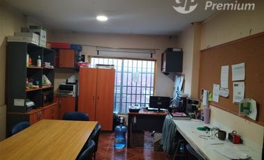 Local Comercial en Venta en C. Balmaceda El Bosque