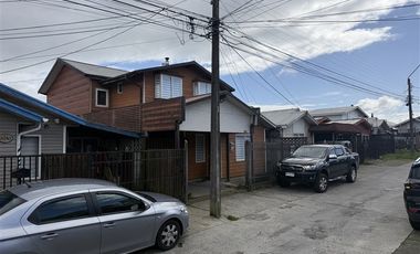 Casa en Arriendo en Casa en Altos del tepuel con 5 D y 3 B, Cercano a colegio y Supermercados