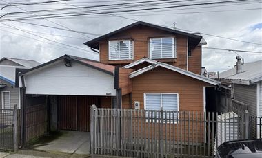 Casa en Arriendo en Casa en Altos del tepuel con 5 D y 3 B, Cercano a colegio y Supermercados