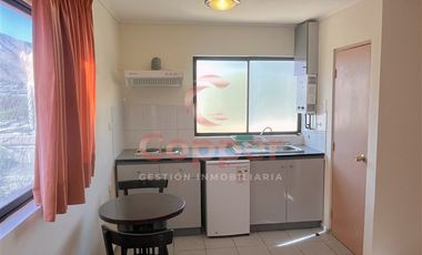 Departamento en Arriendo en Edificio Marhona, entre Salas y Vicuña Mackena