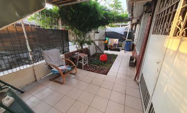 Amplia casa Uso Residencial-Comercial