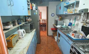 Amplia casa Uso Residencial-Comercial