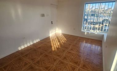 Casa en arriendo c/ estacionamiento en Ciudad de Caldera