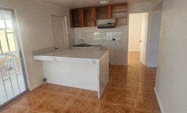 Casa en arriendo c/ estacionamiento en Ciudad de Caldera
