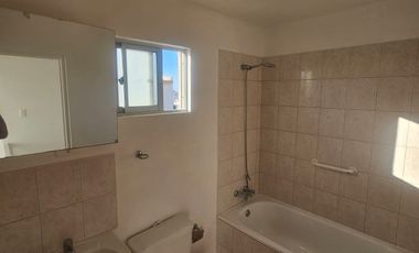 Casa en arriendo c/ estacionamiento en Ciudad de Caldera