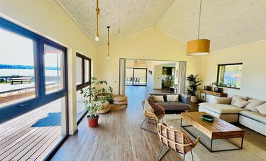 Arriendo: Increíble departamento a orilla de Lago!