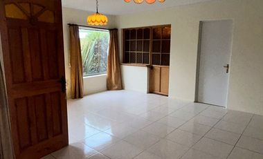 Vendo Casa Individual , de un piso!! Portal de San Pedro.  Con buen terreno.