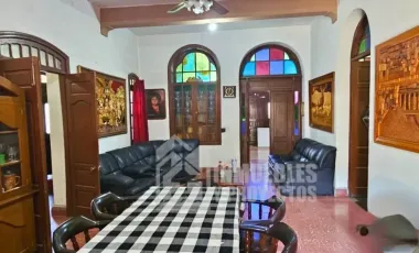 Casa en venta en San Nicolás de los Garza Centro, San Nicolás de los Garza, Nuevo León