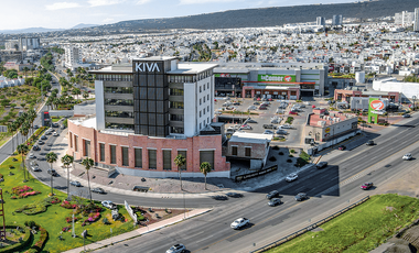 Se rentan locales en Plaza El Refugio en Querétaro