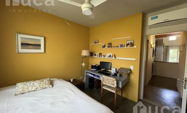 ALQ y VENTA | Refinada CASA Moderna c/Bello Jardin | B.Priv Villa Bertha