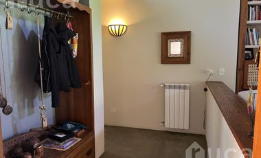 ALQ y VENTA | Refinada CASA Moderna c/Bello Jardin | B.Priv Villa Bertha
