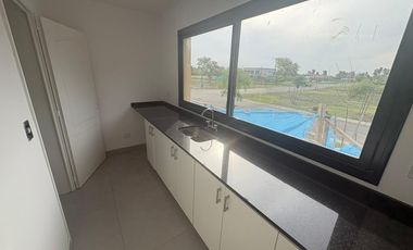Casa en venta en santa Sofiasanta sofia