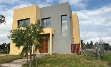 Casa en venta en santa Sofiasanta sofia