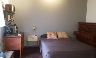 PH 3 ambientes con patio. Reciclado. Impecable.