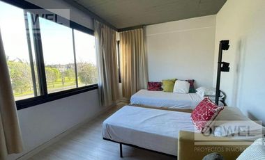 Casa en Alquiler o Venta en Club de Campo Hacoaj. Pileta
