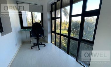 Casa en Alquiler o Venta en Club de Campo Hacoaj. Pileta