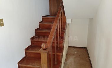 Raquet Club: Amplia casa con gran jardín trasero en cluster con alberca