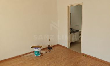 Raquet Club: Amplia casa con gran jardín trasero en cluster con alberca