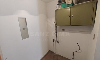 Raquet Club: Amplia casa con gran jardín trasero en cluster con alberca